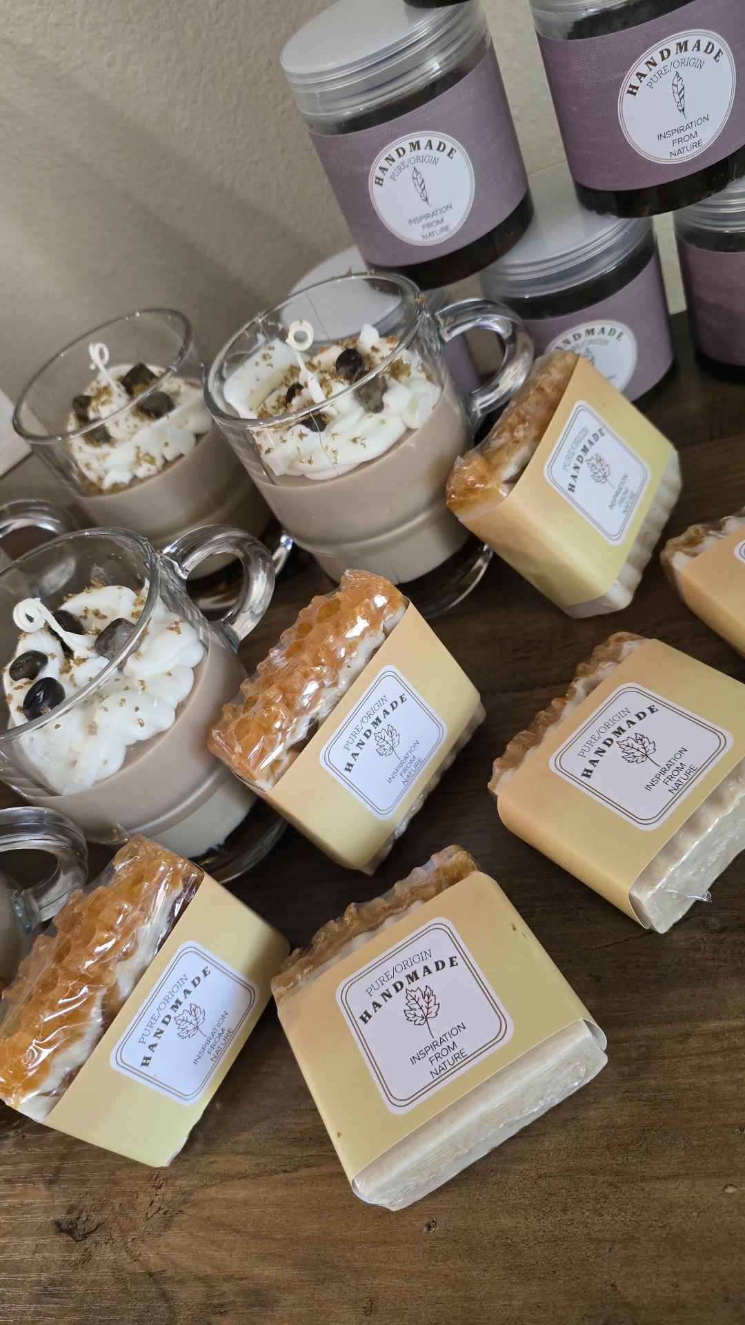 Honey & Honeycomb Bar